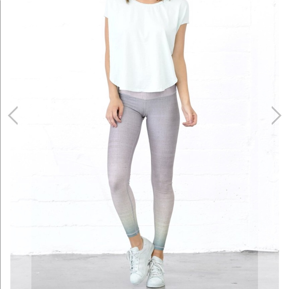 Make an offer! Niyama sol SUNRISE DIP LEGGING XS